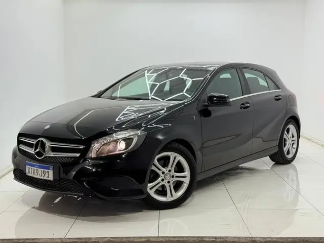 Carro Mercedes-Benz Classe A  2015 200 Urban 1.6 DCT Turbo