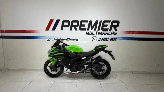 Moto Kawasaki Ninja 2022 400