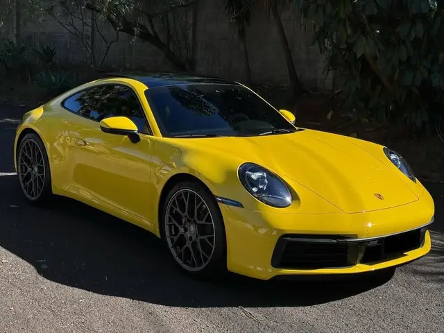 Carro Porsche 911 2024 Carrera Coupe 3.0