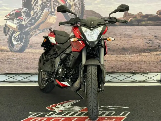 Moto Bajaj Dominar 200 2025 DOMINAR 200