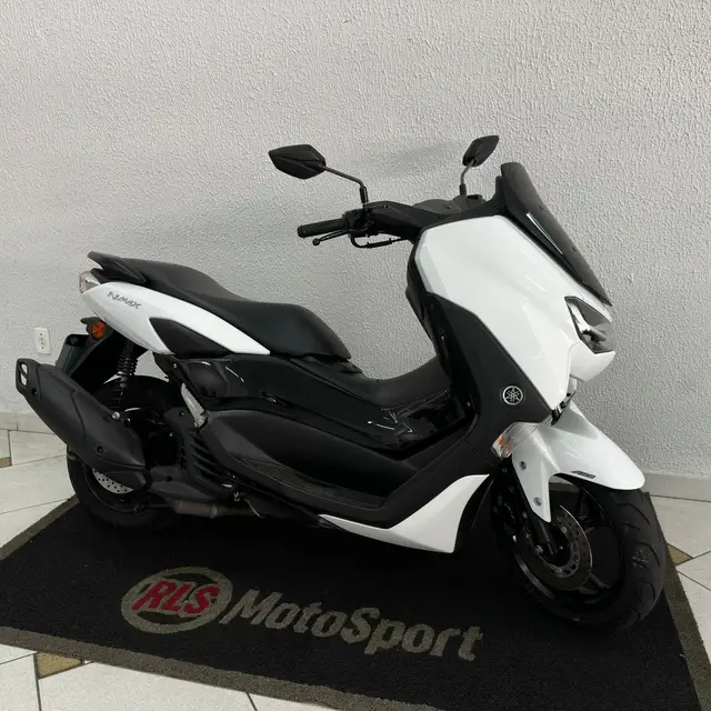 Moto Yamaha NMax 2022 160 ABS