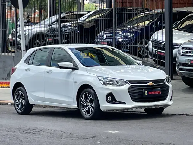 Carro Chevrolet Onix 2024 LT 1.0