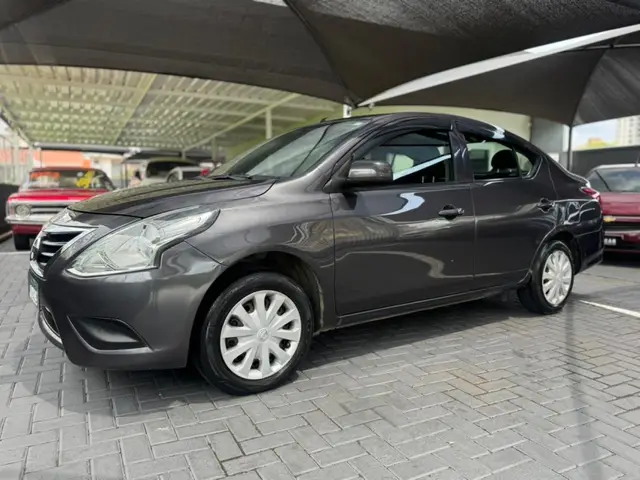 Carro Nissan Versa 2018 1.0 12V (Flex)
