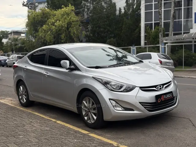 Carro Hyundai Elantra 2015 Sedan GLS 2.0L 16v (Flex) (Aut)