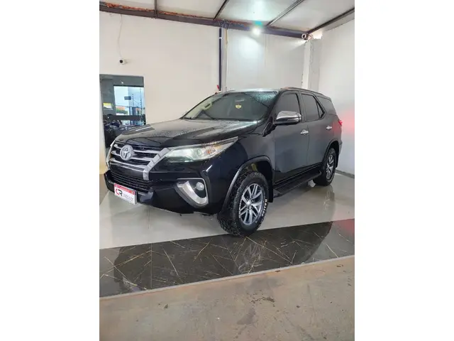 Carro Toyota Hilux Cabine Dupla 2019 Hilux 2.7 SRV CD 4x4 (Flex) (Aut)