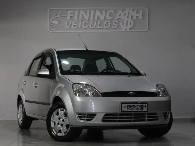 Carro Ford Fiesta Sedan 2005 1.6 (Flex)