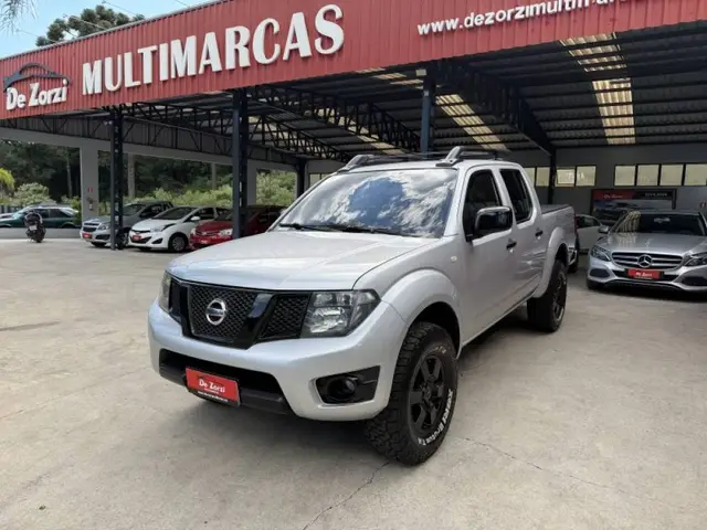 Carro Nissan Frontier 2013 SE Attack 2.5 4X4 (Cab.Dupla)