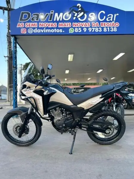 Moto Honda XRE Sahara 300 2026 Adventure