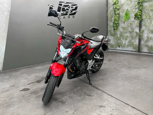 Moto Honda CB 300F Twister 2023 (ABS)