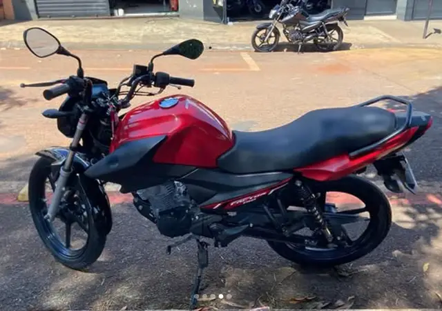 Moto Yamaha YS 150 Fazer 2025 UBS