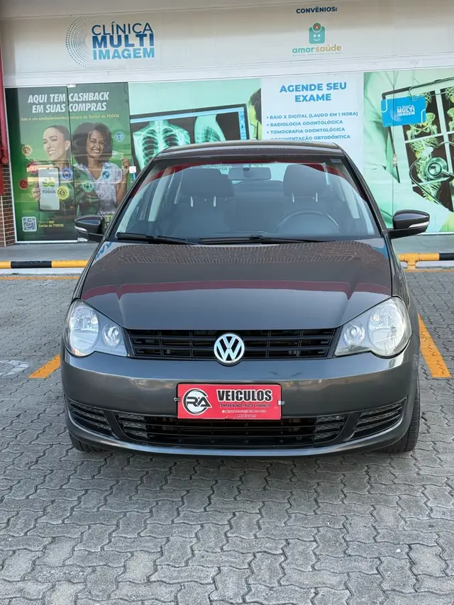 Carro Volkswagen Polo Sedan 2013 1.6 8V (Flex)
