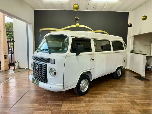 Carro Volkswagen Kombi 2013 Standard 1.4 (Flex)