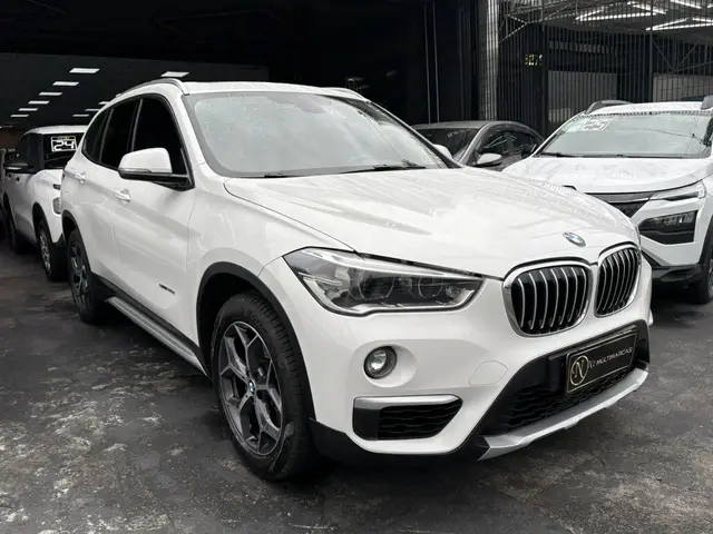 Carro BMW X1 2016 2.0 sDrive20i GP