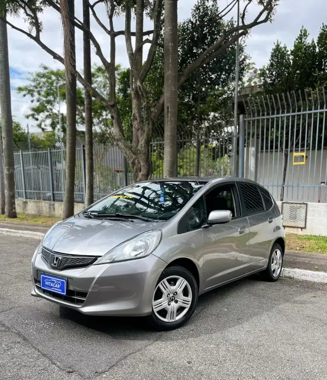Carro Honda Fit 2013 DX 1.4 (Flex)