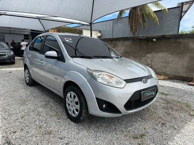 Carro Ford Fiesta Sedan 2012 1.6 (Flex)
