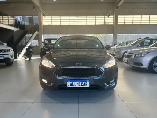 Carro Ford Focus Hatch 2019 SE Plus 2.0 PowerShift