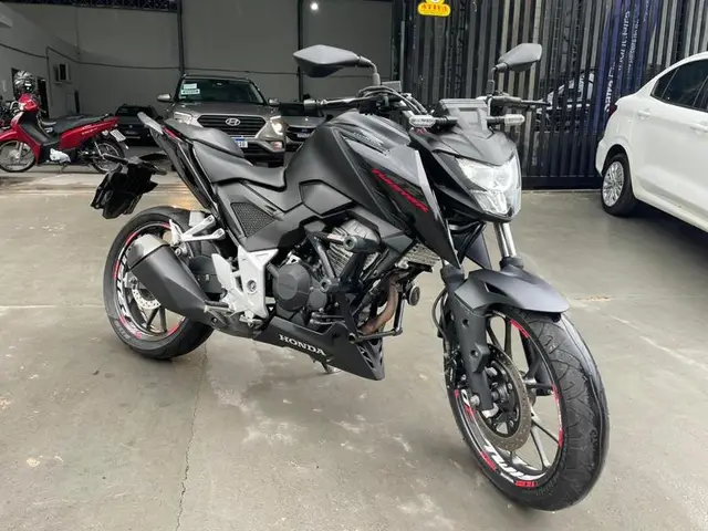 Moto Honda CB 300F Twister 2023 (CBS)