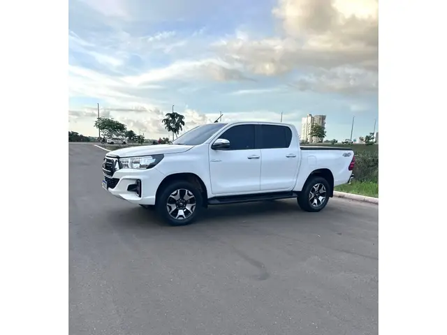 Carro Toyota Hilux Cabine Dupla 2019 Hilux 2.8 16v TDI SRV CD 4x4 (Aut)