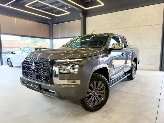 Carro Mitsubishi Triton 2026 HPE