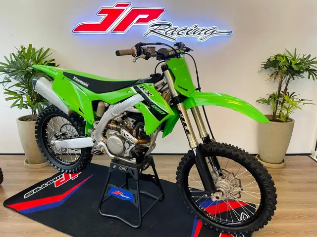 Moto Kawasaki KX 250 2023 250 F