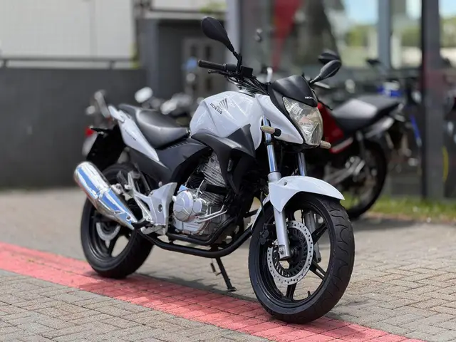 Moto Honda CB 300R 2012 Edição Especial