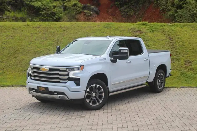 Carro Chevrolet Silverado 2026 High Country 5.3