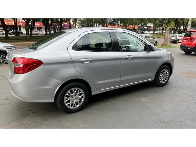 Carro Ford Ka Sedan 2015 SE 1.0 (Flex)