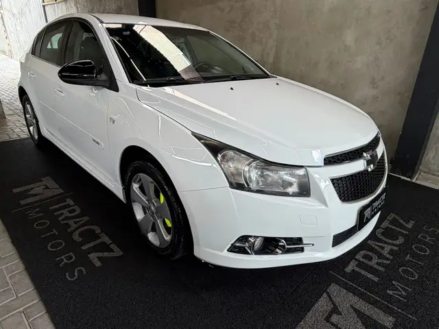 Carro Chevrolet Cruze Sport6 2014 LT 1.8 16V Ecotec (Flex)