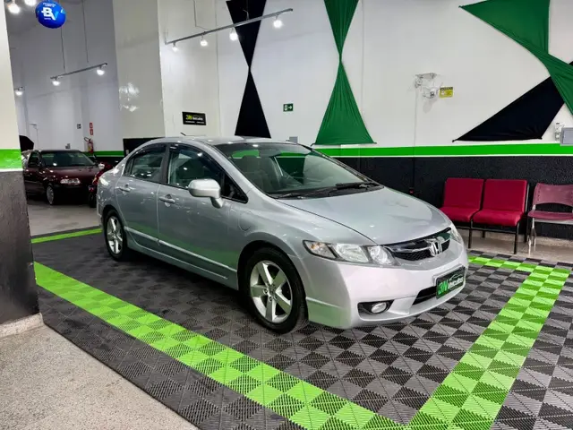 Carro Honda Civic 2010 New  LXL 1.8 16V (Flex)