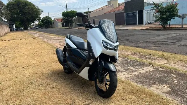 Moto Yamaha NMax 2022 160 ABS