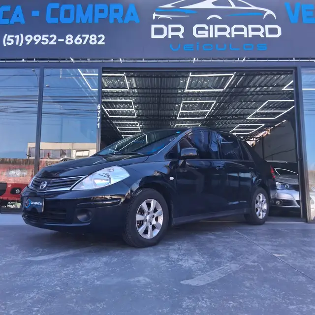 Carro Nissan Tiida Sedan 2012 1.8 16V (Flex)