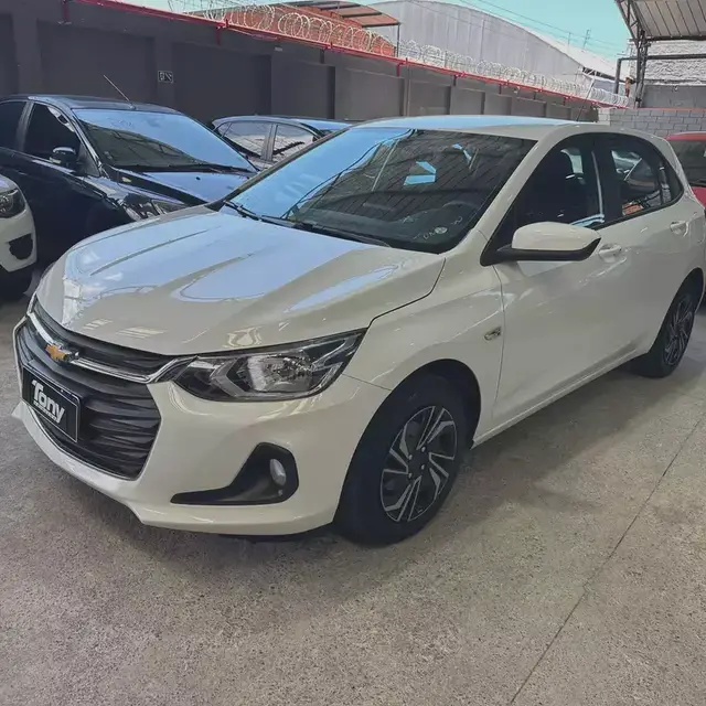 Carro Chevrolet Onix 2025 LT 1.0 Turbo