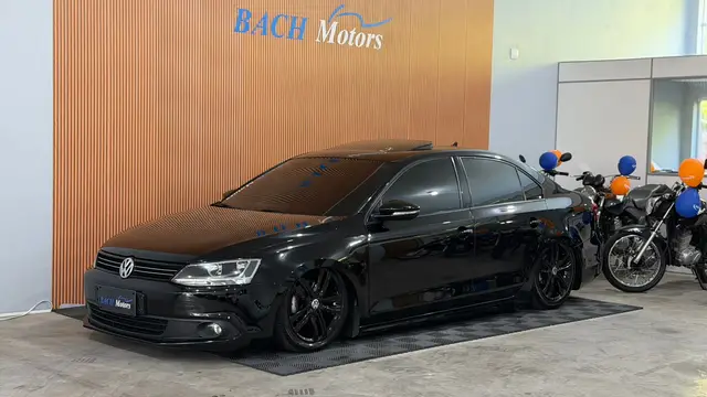 Carro Volkswagen Jetta 2013 2.0 Comfortline (Flex)