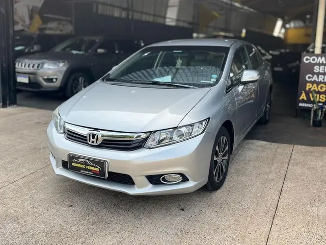 Carro Honda Civic 2014 LXS 1.8 i-VTEC (Aut) (Flex)