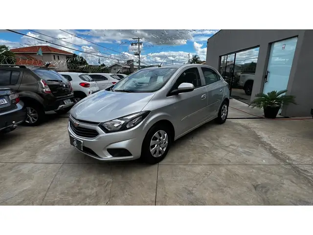 Carro Chevrolet Onix 2019 1.0 LT SPE/4