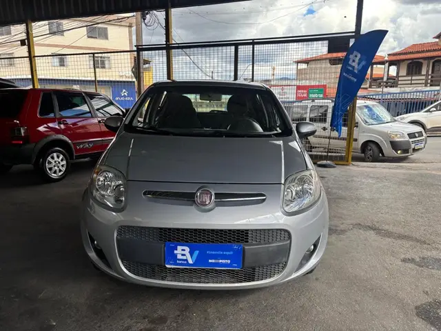Carro Fiat Palio 2014 Attractive 1.0 8V (Flex)
