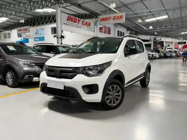 Carro Fiat Mobi 2023 Trekking 1.0 (Flex)