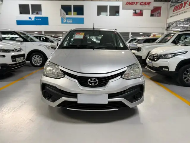 Carro Toyota Etios Sedan 2018 XS 1.5 (Aut) (Flex)