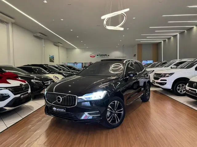 Carro Volvo XC60 2021 Momentum T8 2.0 Hybrid AWD (Aut)