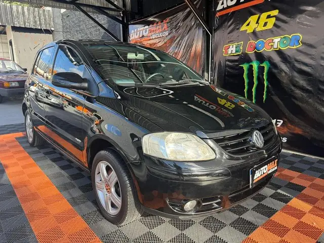 Carro Volkswagen Fox 2005 Plus 1.6 8V (Flex)