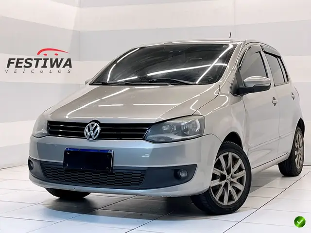 Carro Volkswagen Fox 2011 1.6 8V (Flex)