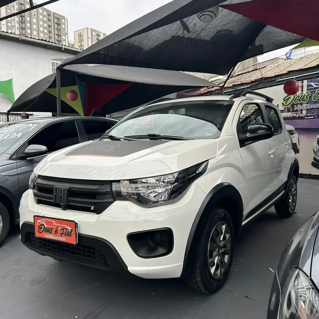 Carro Fiat Mobi 2024 Trekking 1.0