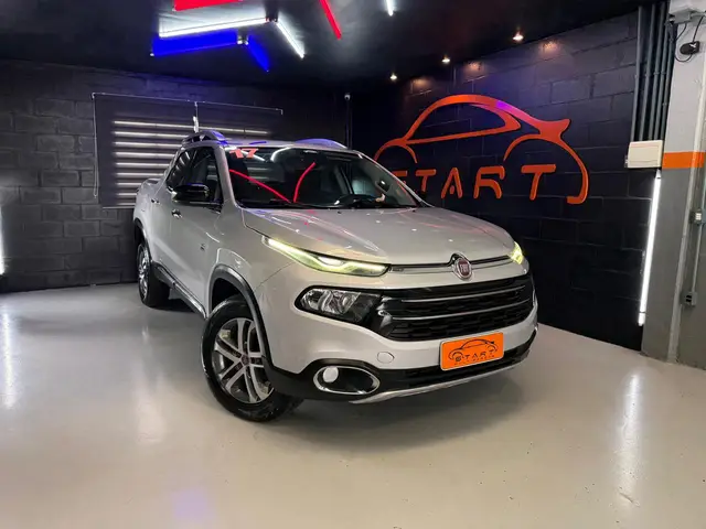 Carro Fiat Toro 2017 Volcano 2.0 diesel AT9 4x4