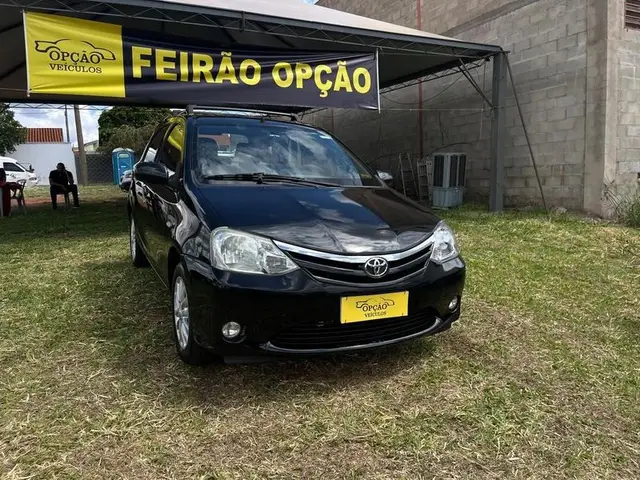 Carro Toyota Etios 2013 XLS 1.5 (Flex)