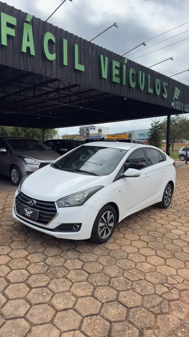 Carro Hyundai HB20S 2018 1.6 Comfort Plus (Aut) (Flex)