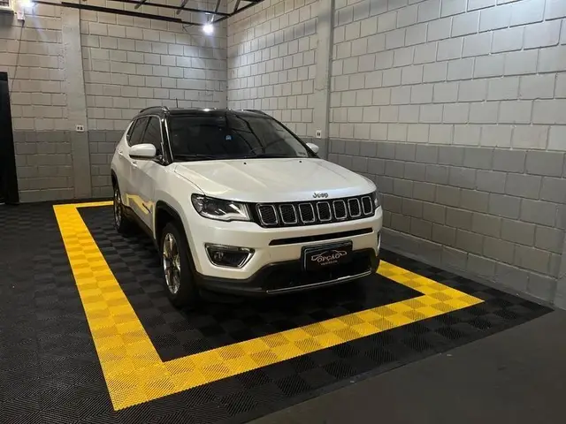 Carro Jeep Compass 2018 2.0 Limited (Aut) (Flex)