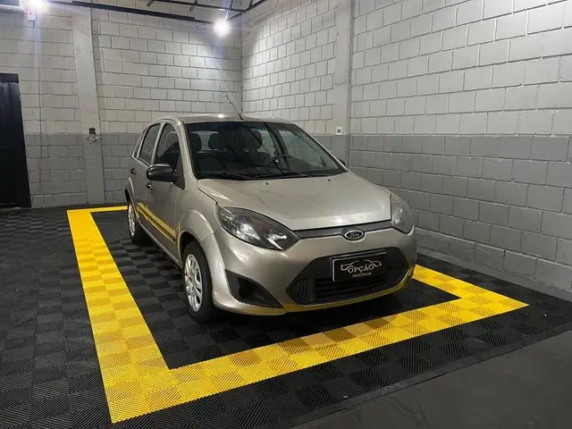 Carro Ford Fiesta Hatch 2011 1.0 (Flex)