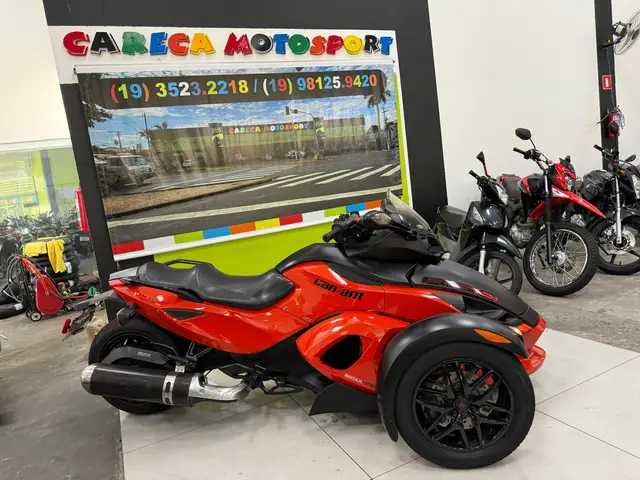 Moto BRP Can-Am Commander 2012 Can Am Spyder 990 RS (Triciclo)
