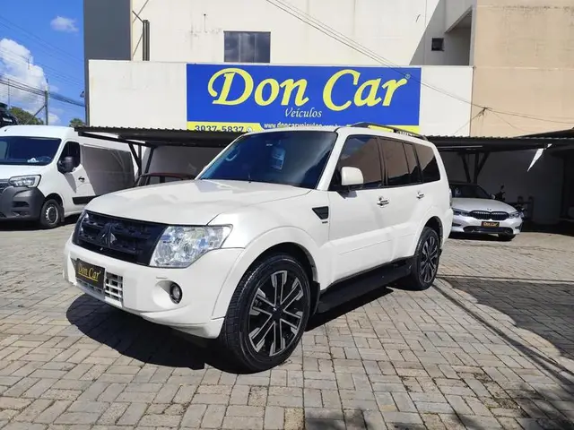 Carro Mitsubishi Pajero Full 2014 3.2 DI-D 5D HPE 4WD