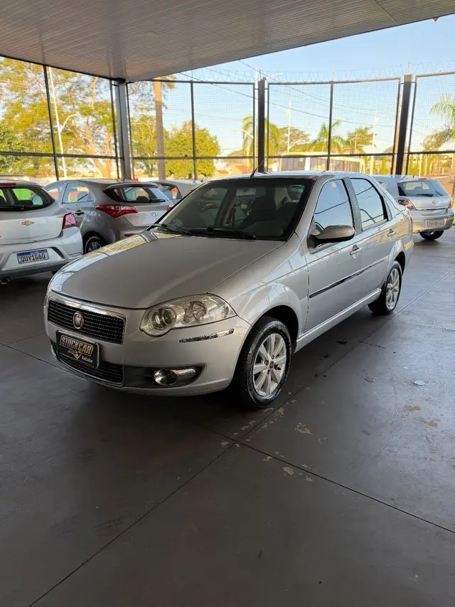 Carro Fiat Siena 2010 ELX 1.4 8V (Flex)